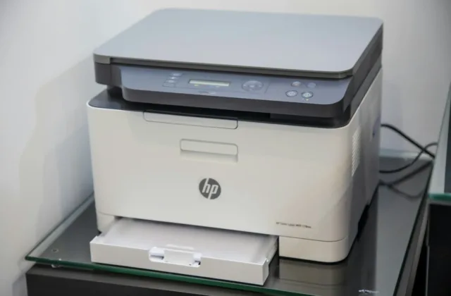 Sửa Máy Photocopy Tận Nơi: Khi Nào Cần Gọi Thợ Và Quy Trình Xử Lý Sự Cố